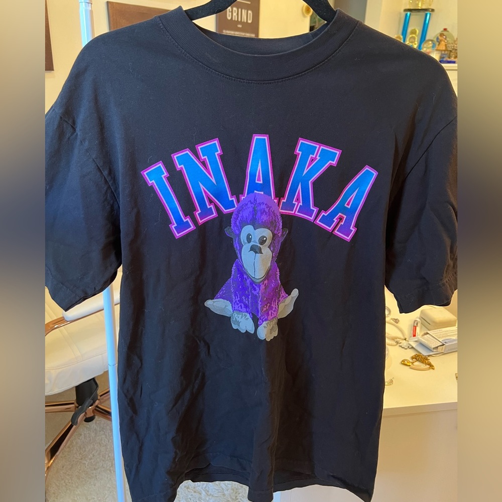 INAKA Gorilla Tee (small)
